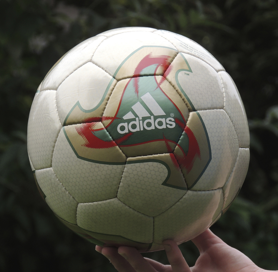adidas world cup 2002 ball